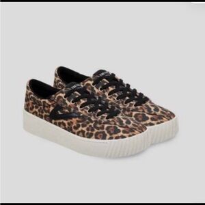 Tretorn Women's Size 9 Nylite Canvas Lace Up Sneaker Shoes Leopard Print